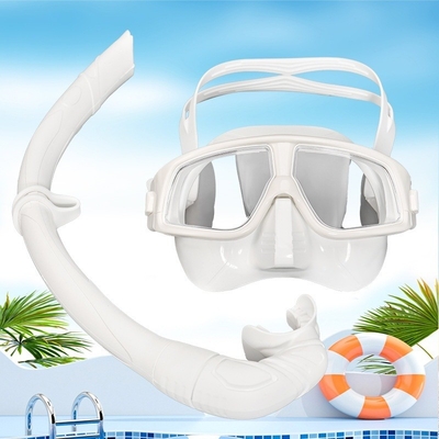 Large Framed Adult Diving Mask Waterproof Fog Free Snorkel Mask Non Shedding