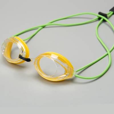 Adult Swim Goggles， Strap Swimming Goggles No Hair Pulling Mirrored/Clear Lens Goggles Easy Adjust， Full Protection